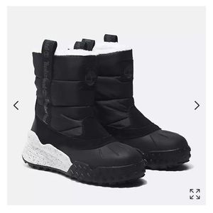 Timberland Women's Moriah Range Waterproof Pull-On Boot